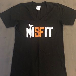 Adapt Women’s v neck